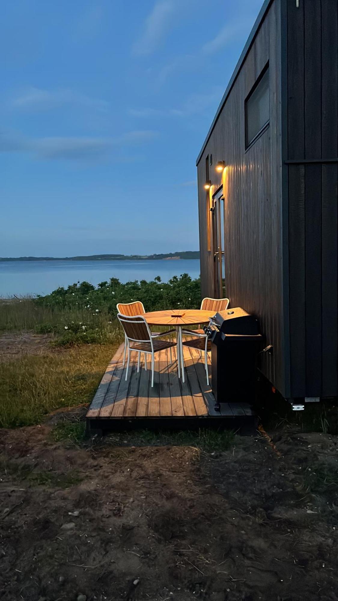 Tiny Seaside - Skarrev Hotell Aabenraa Exteriör bild